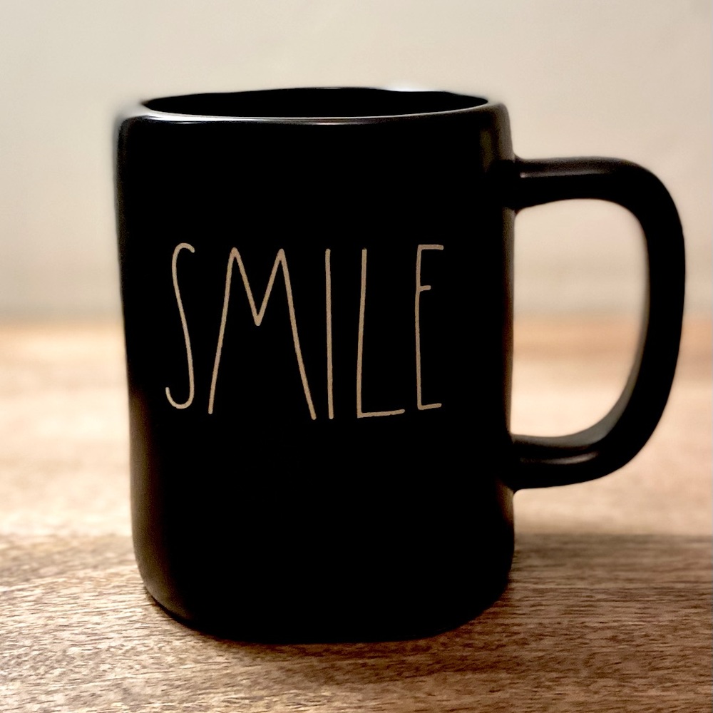 Rae Dunn- SMILE- Cute BLACK Mug/Cup